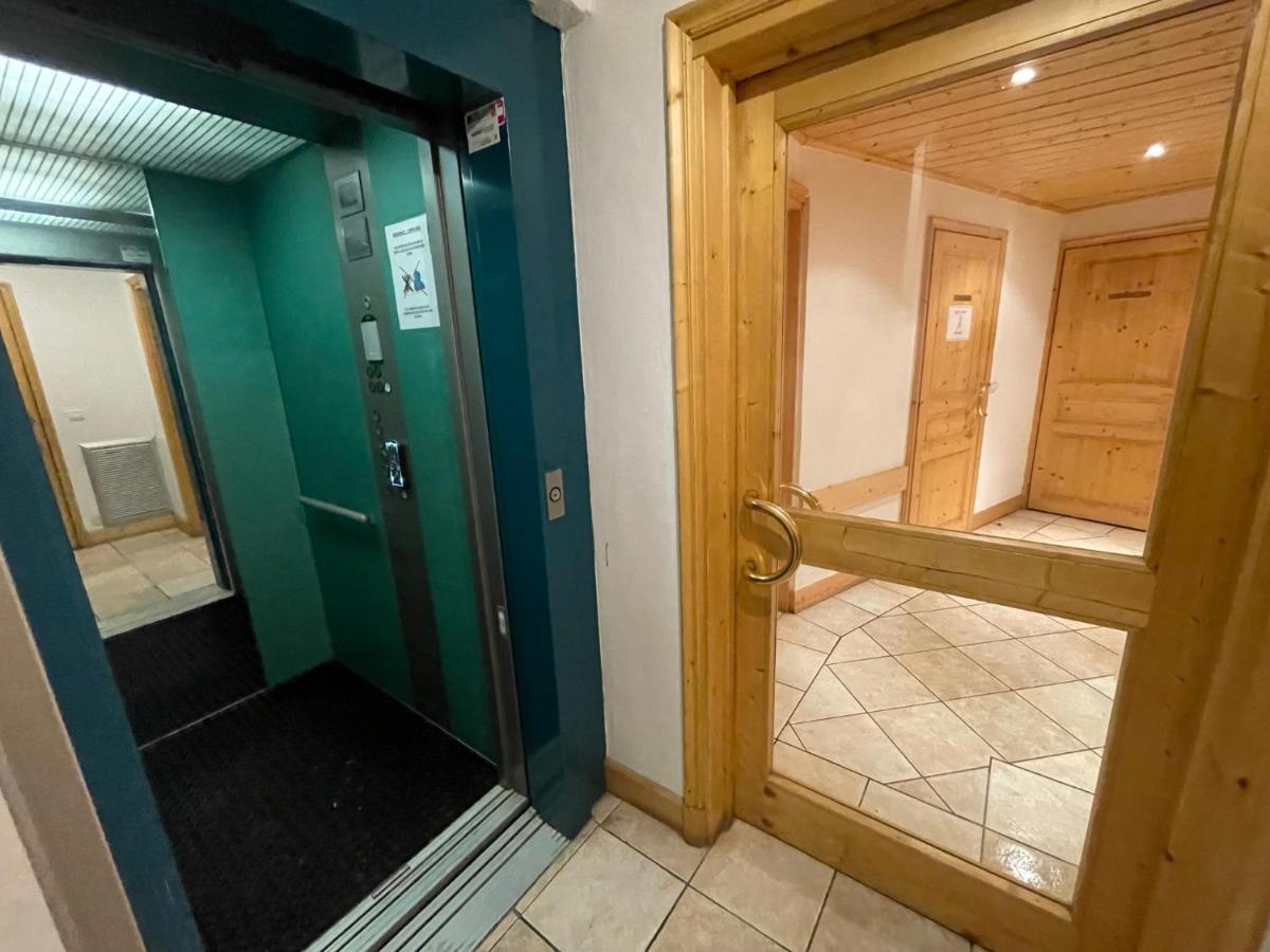 Meribel Centre La Chaudanne, Real Ski In And Out, 3 Bedrooms 2 Bathrooms Newly Renovated, Chalet L'Eperviere Luaran gambar