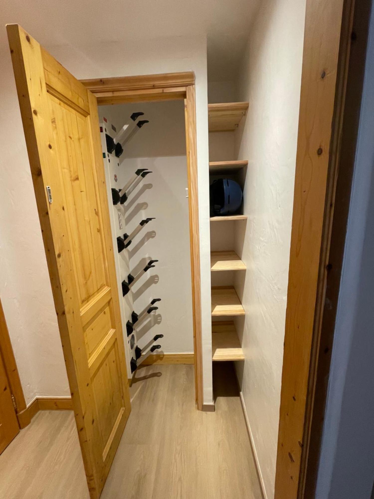 Meribel Centre La Chaudanne, Real Ski In And Out, 3 Bedrooms 2 Bathrooms Newly Renovated, Chalet L'Eperviere Luaran gambar